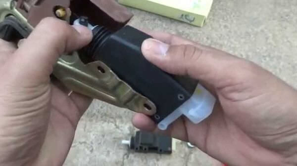 Ремонт дверных замков г. Тула